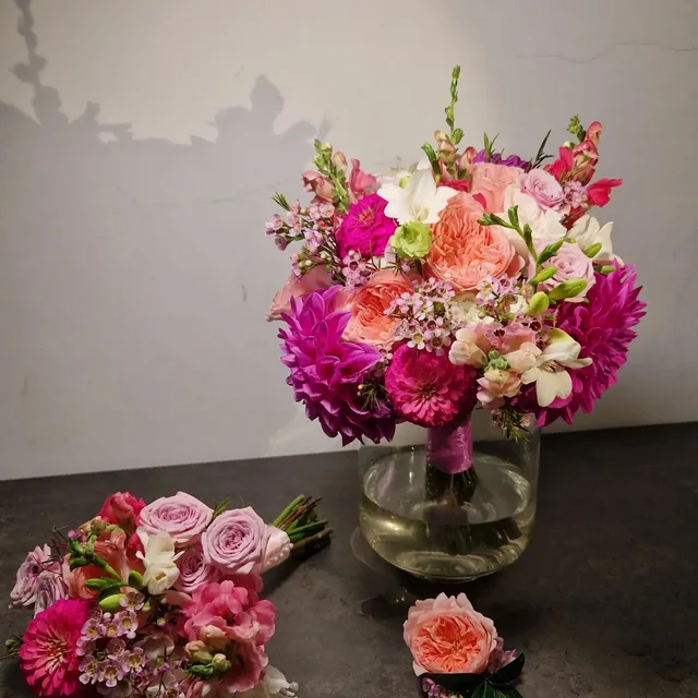 Delicate Flowers, Florărie, fotografia 10