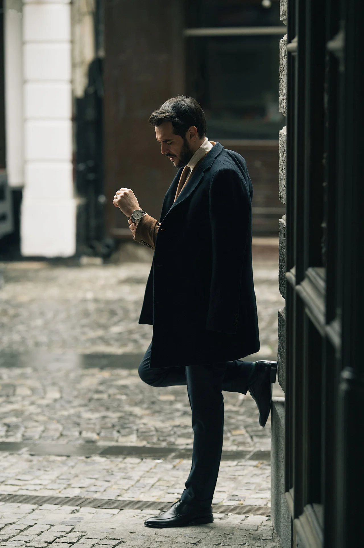 Monarch for Men, Costume de mire, fotografia 1