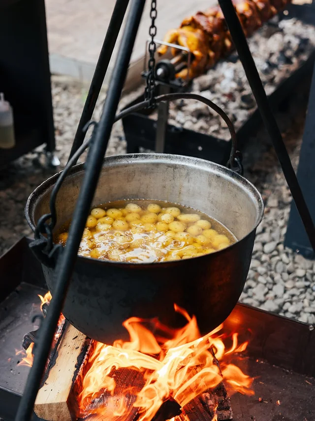 Live cooking