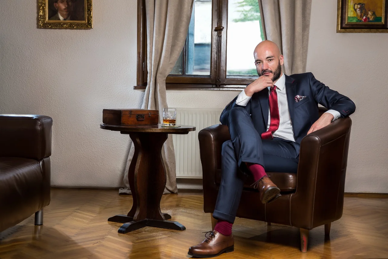 Mariș Custom Suits, Costume de mire, fotografia 1