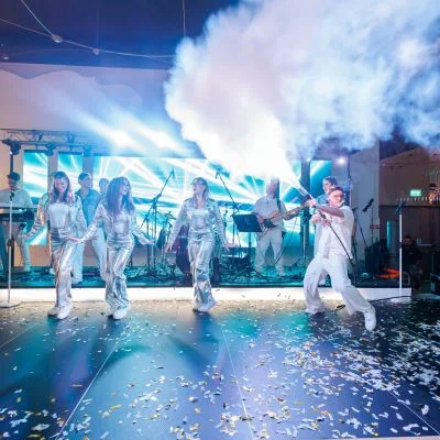 Yolo Band, Trupă, fotografia 9