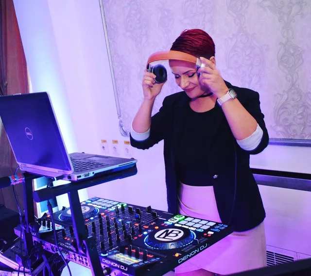 DJ Nicolle B, DJ, fotografia 6