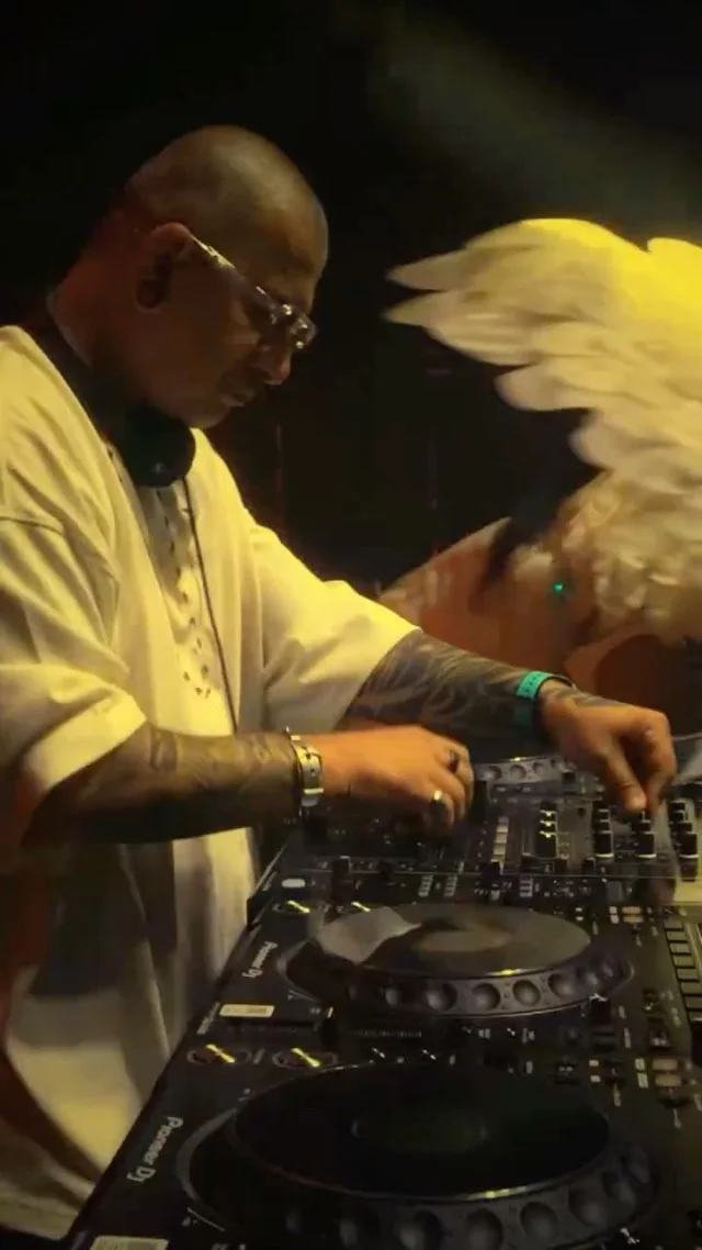 Vali Bărbulescu, DJ, fotografia 8