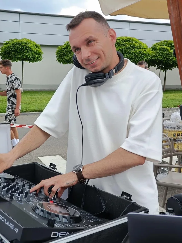 DJ Rian, DJ, fotografia 4