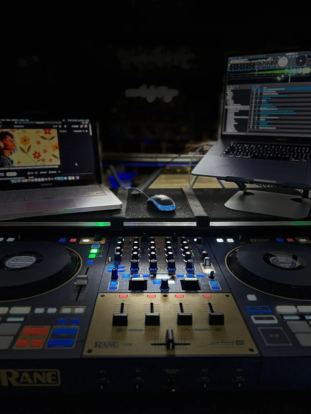 DJ Rian, DJ, fotografia 8