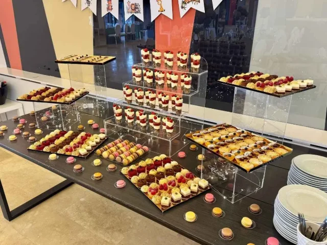 Cofetăria Christine, Tort și candy bar, fotografia 15