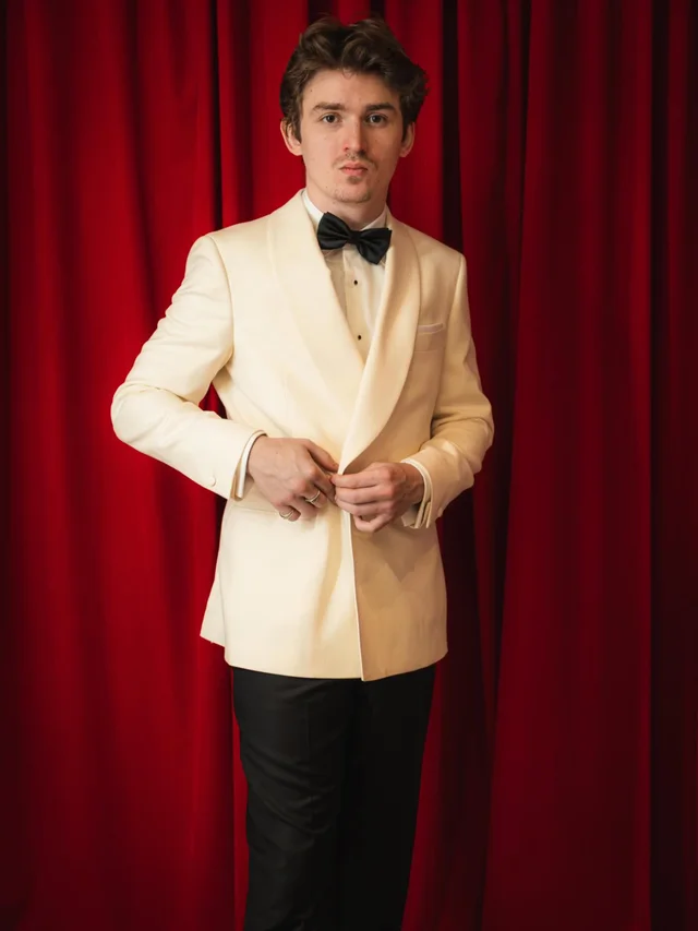 Insignum, Costume de mire, fotografia 12
