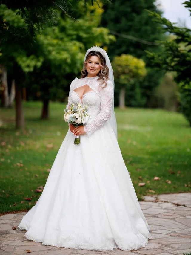 Royals, Rochii de mireasă, fotografia 9