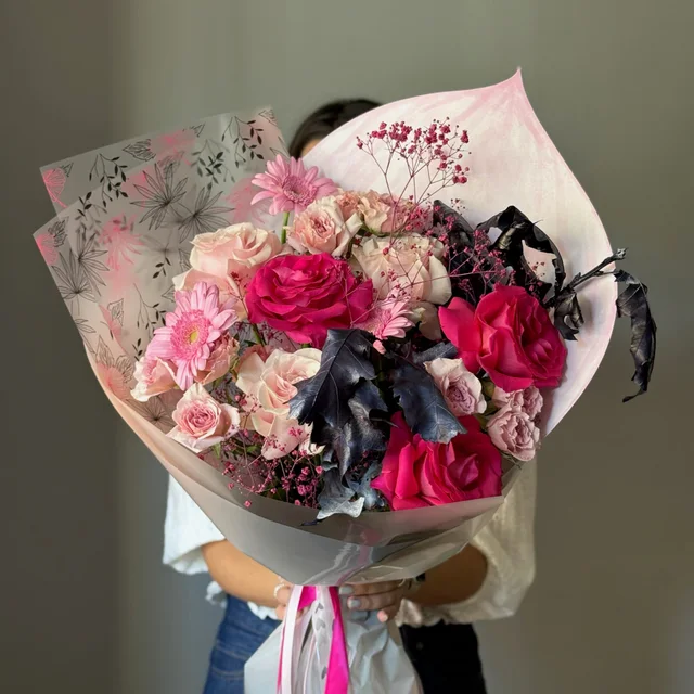 Roses & More, Florărie, fotografia 7
