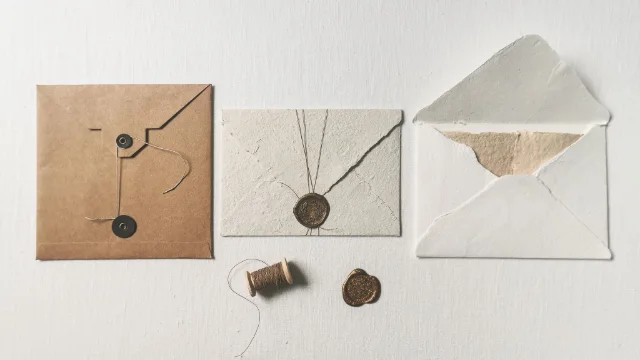 Bella Carta, Invitații și papetărie, Voluntari
