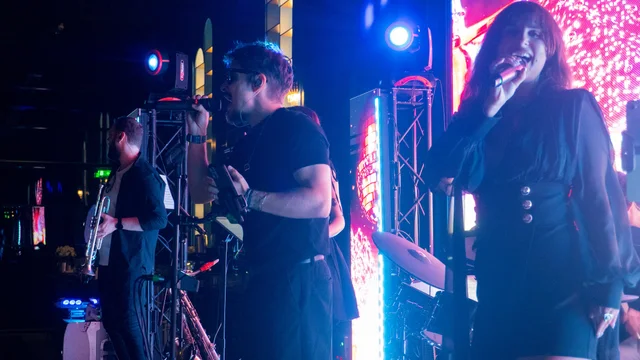 Overnite Band, Trupă, fotografia 4