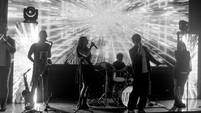Overnite Band, Trupă, fotografia 6