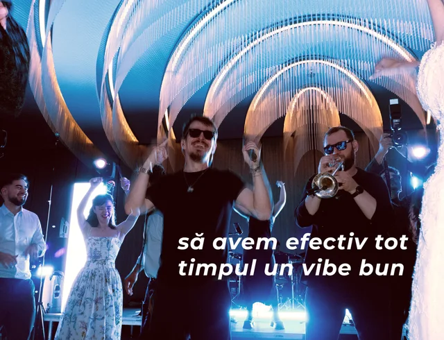 Overnite Band, Trupă, fotografia 8