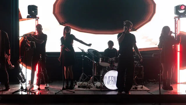 Overnite Band, Trupă, fotografia 3