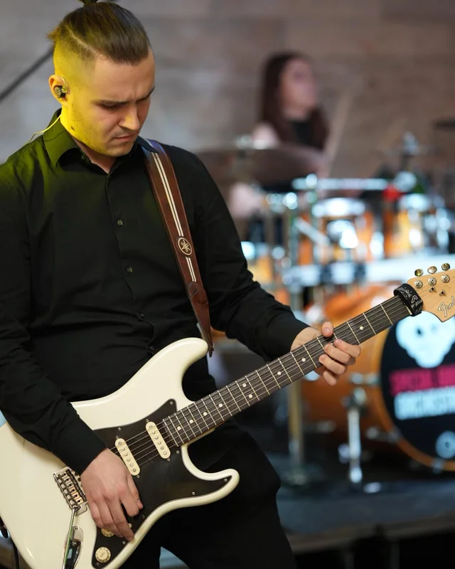 Special Guest Orchestra, Trupă, fotografia 6