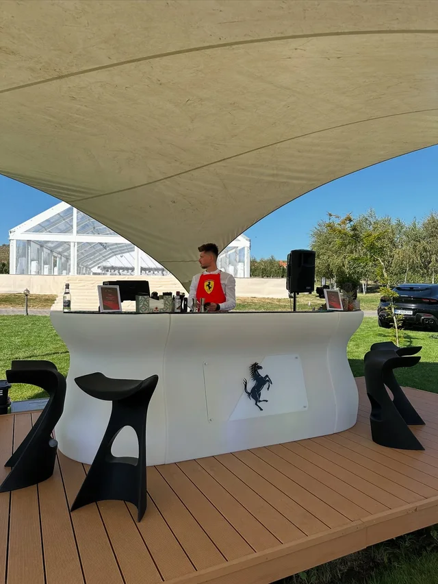 Bartolomeo Agency, Bar mobil, fotografia 6
