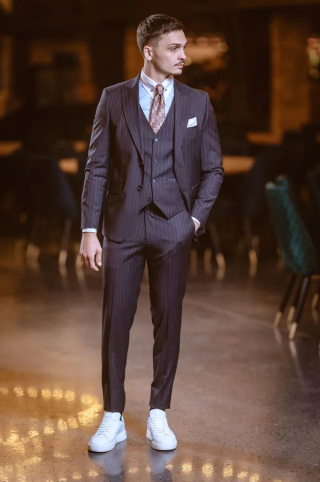 Pasha Men's Wear, Costume de mire, fotografia 1