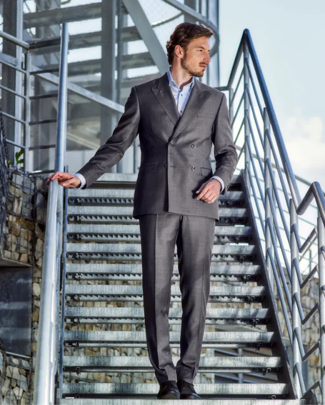 Sir Ludovic, Costume de mire, fotografia 11