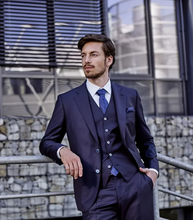 Sir Ludovic, Costume de mire, fotografia 10