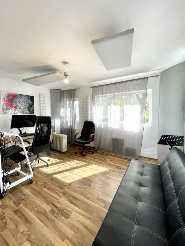 Luftrecords, Studio de înregistrări și muzică originală, fotografia 1