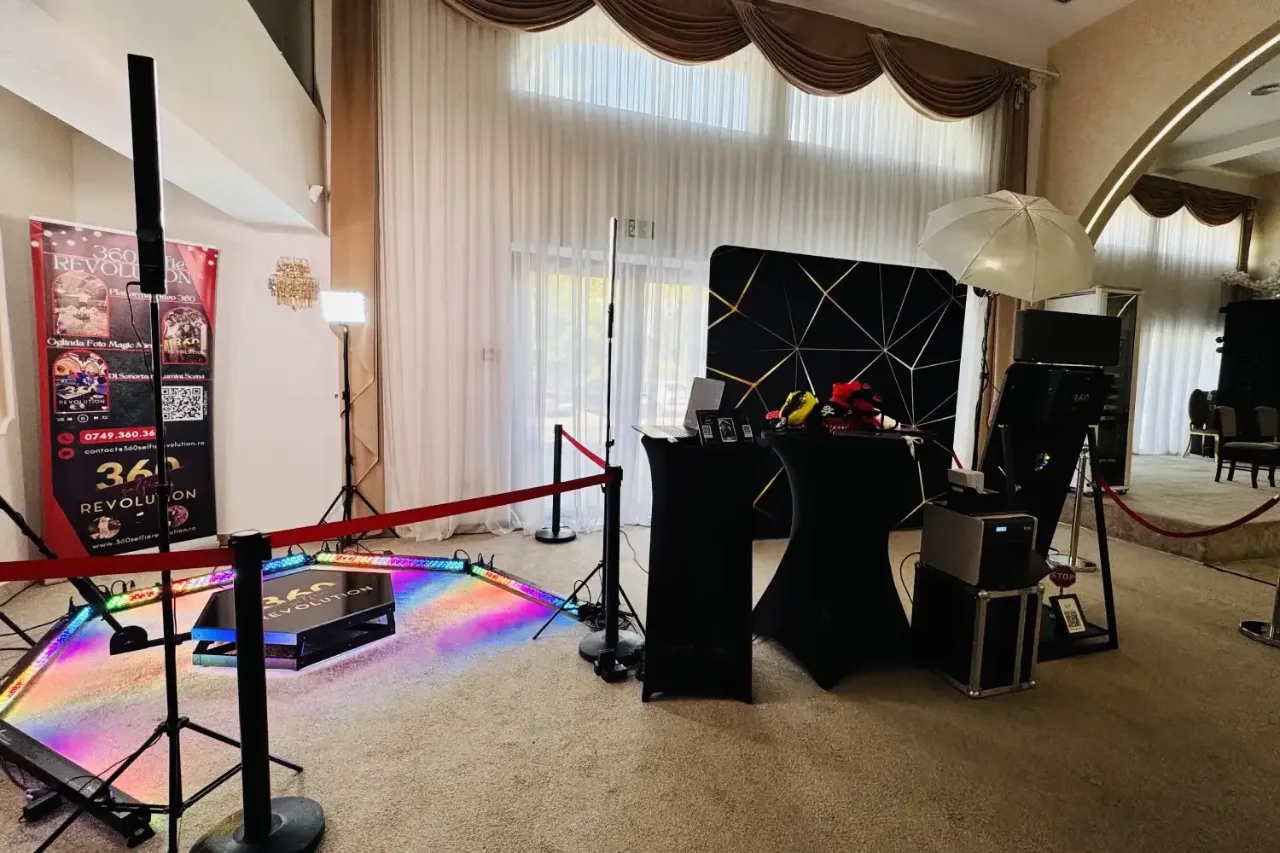 360 Selfie REVOLUTION, Cabină foto, fotografia 1
