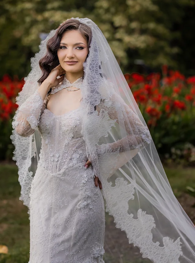 Lorys Bridal, Rochii de mireasă, fotografia 6