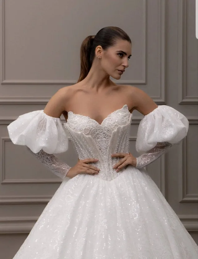 Lorys Bridal, Rochii de mireasă, fotografia 12