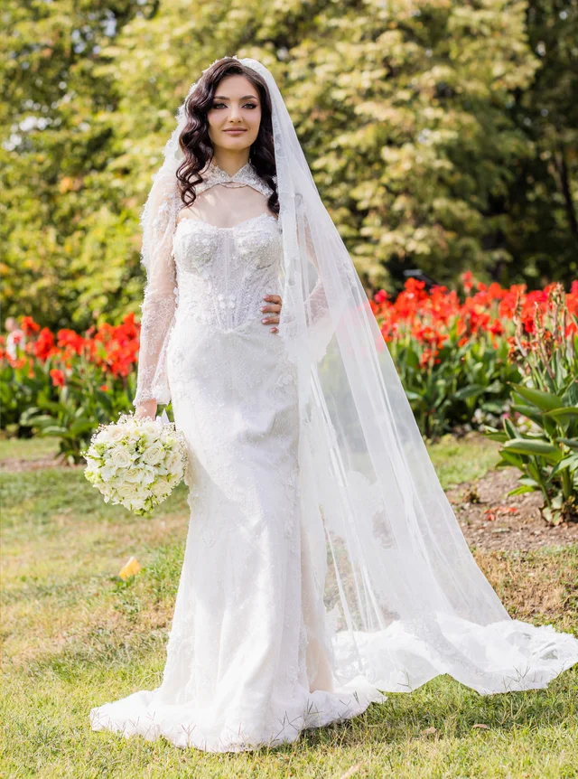 Lorys Bridal, Rochii de mireasă, fotografia 8