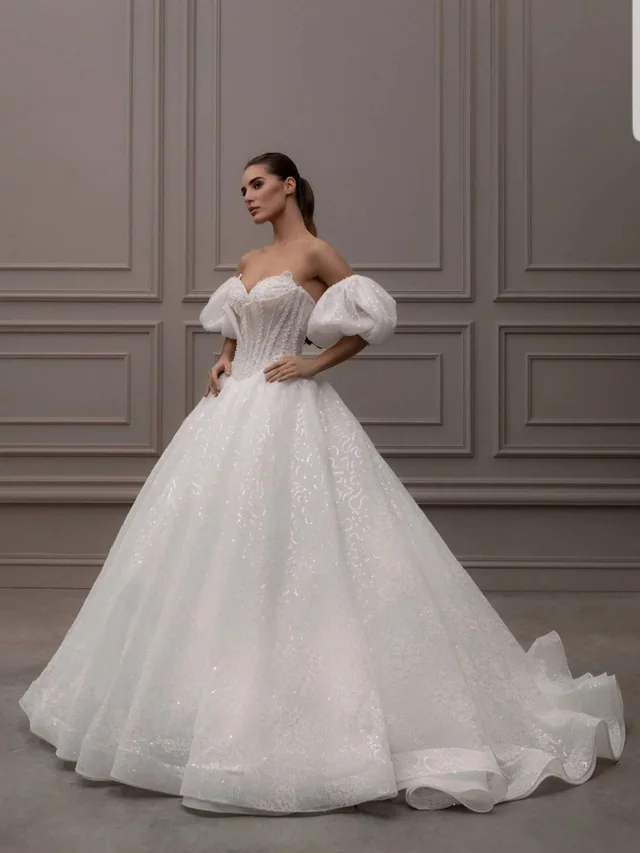 Lorys Bridal, Rochii de mireasă, fotografia 13