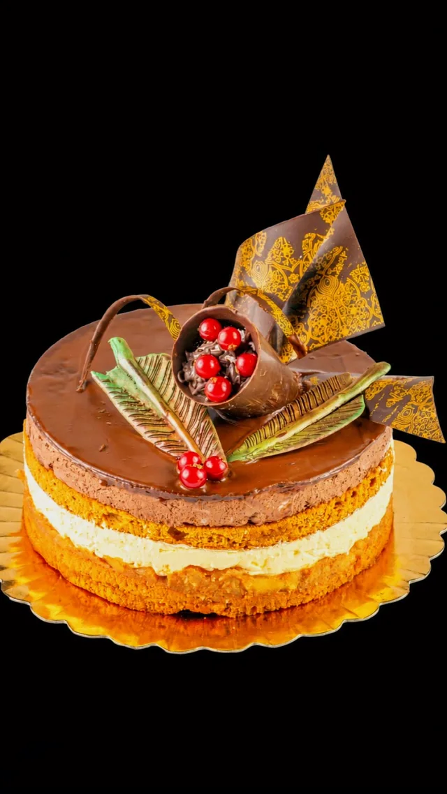 Un băiat și o fată, Tort și candy bar, Câmpulung
