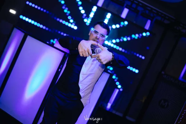 DJ Suru, DJ, fotografia 4