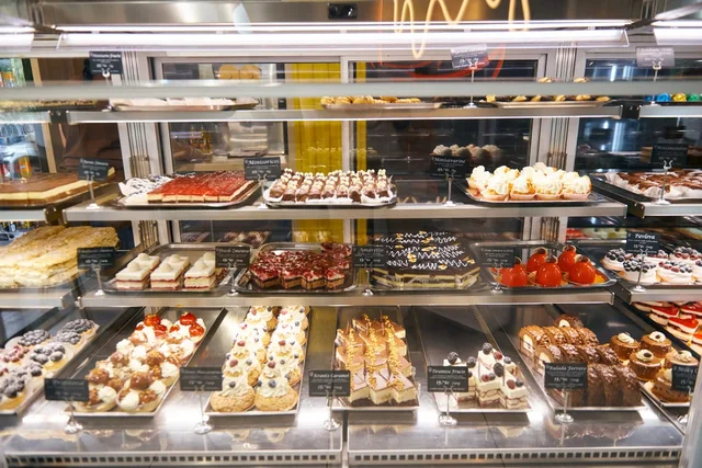 Cofetăria Minimal, Tort și candy bar, fotografia 9