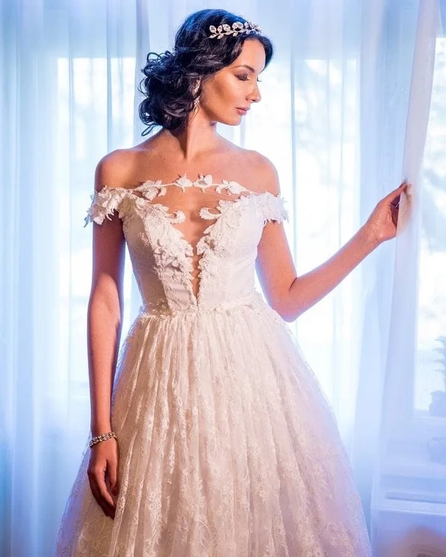 Laina Couture, Rochii de mireasă, fotografia 12