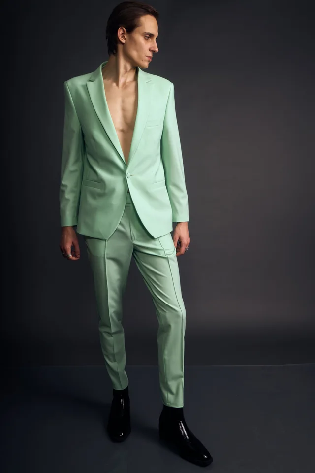 The Costume, Costume de mire, fotografia 12