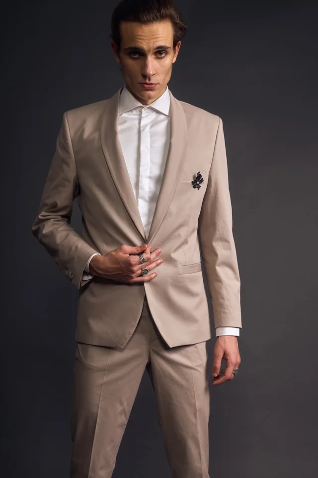 The Costume, Costume de mire, fotografia 13